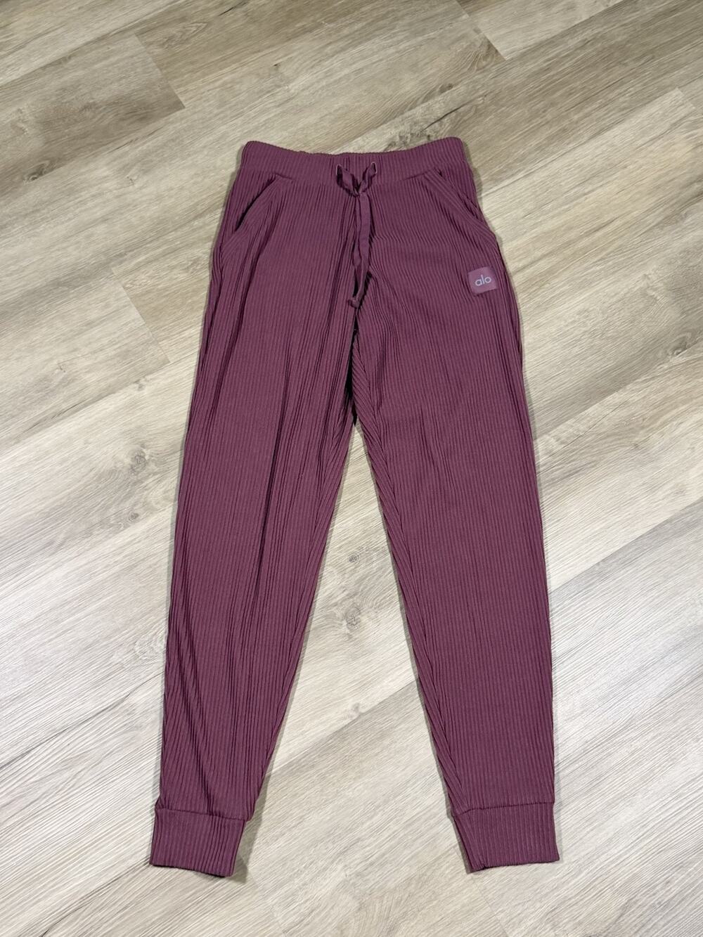Alo Yoga Muse Sweatpant Womens XS Maroon Ribbed Knit Jogger High Rise W5784R